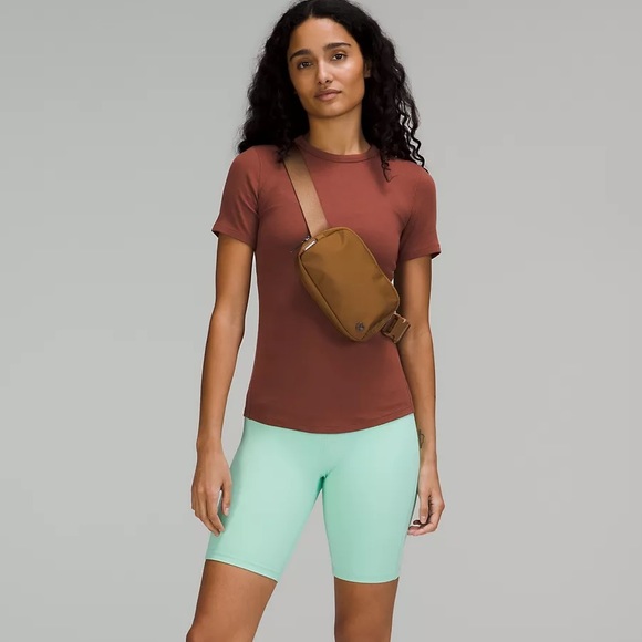 Lululemon everywhere belt bag - Picture 5 of 7